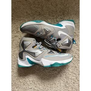 Nike LeBron 13 Hologram Size 12 US Men’s
